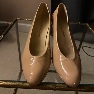 Stuart Weitzman Pump